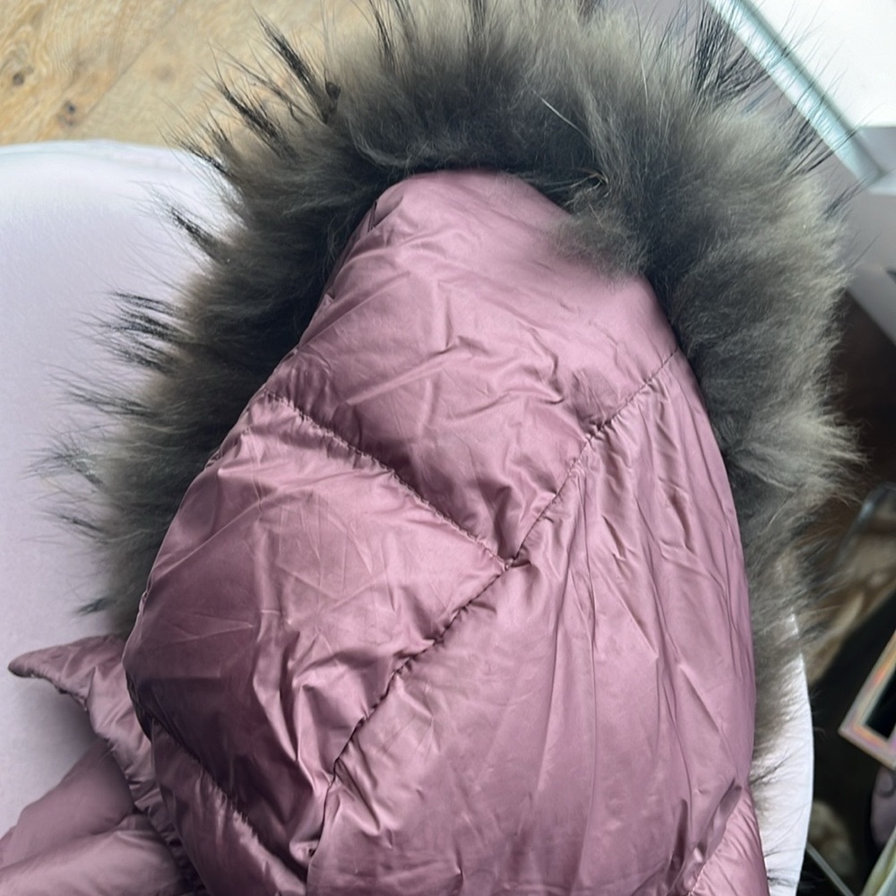 Genuine fur trim down puffer jacket for girls 3-4T original price $125 - Picture 5 of 7